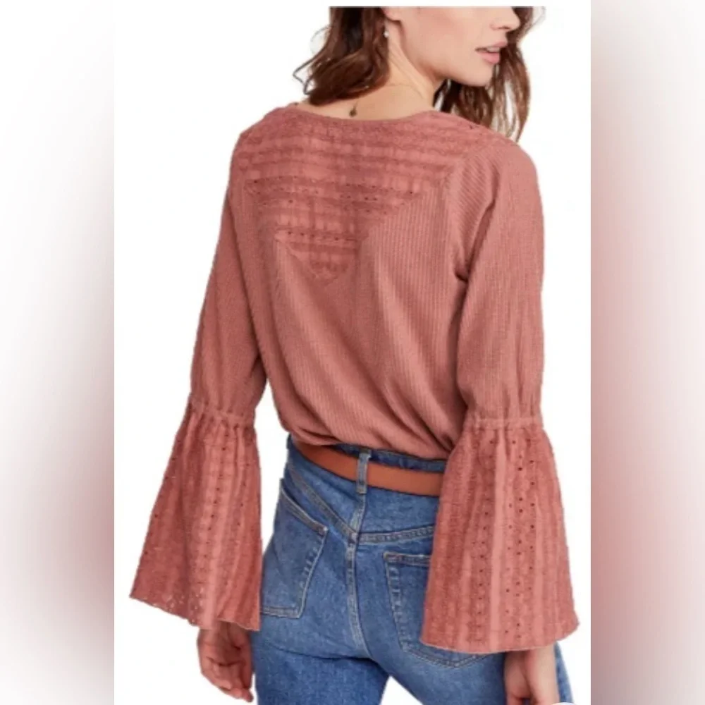 Free People Belle Sleeve Eyelet Top Blouse Parisian Nights Women Small Pink $88